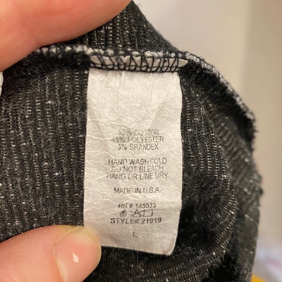 Beautiful geometric top - Picture 8 of 8